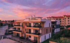 Leonardo Luxury Residence 2 Penthouse With Jacuzzi
